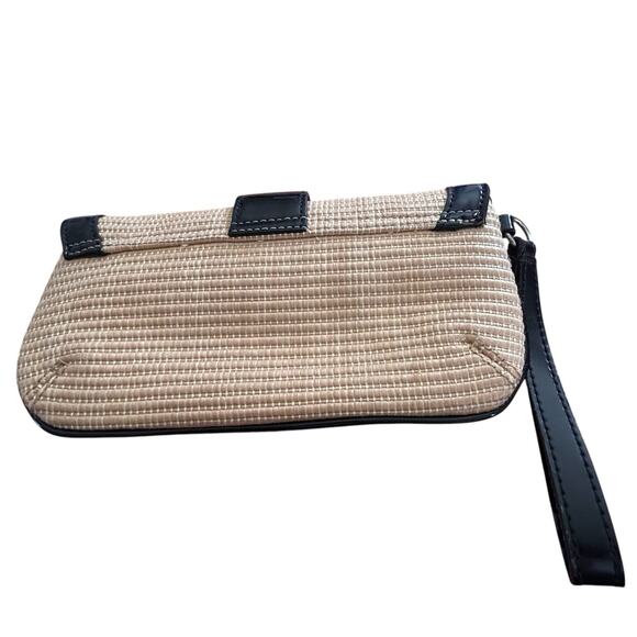 Ann Taylor Wicker Almond/Black Patent Leather Clutch With Silver Buckle Size OS - Picture 4 of 10